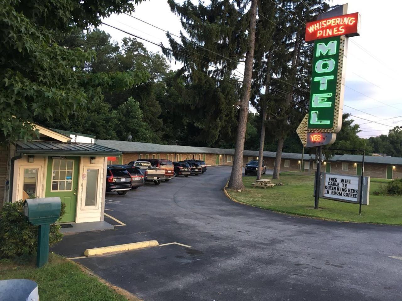 Whispering Pines Motel - Asheville Exterior foto